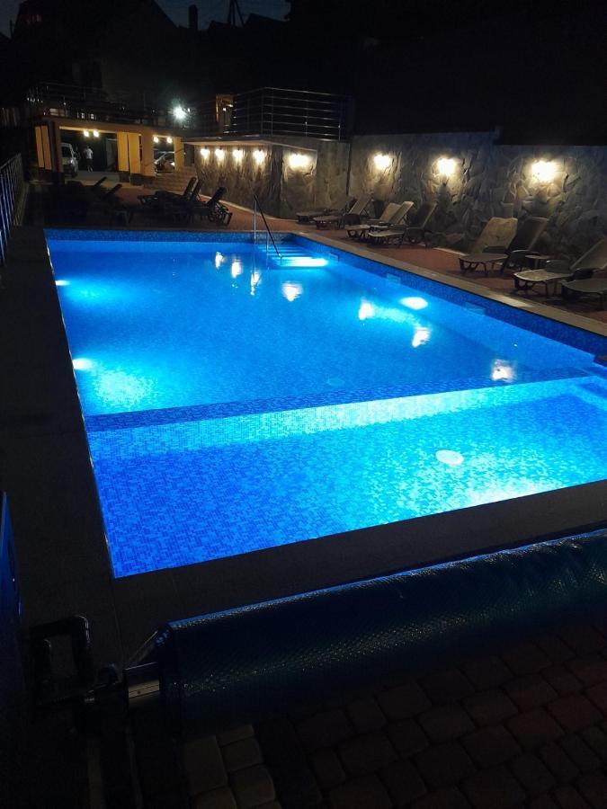 Greku Hotel Bukowel Zewnętrze zdjęcie